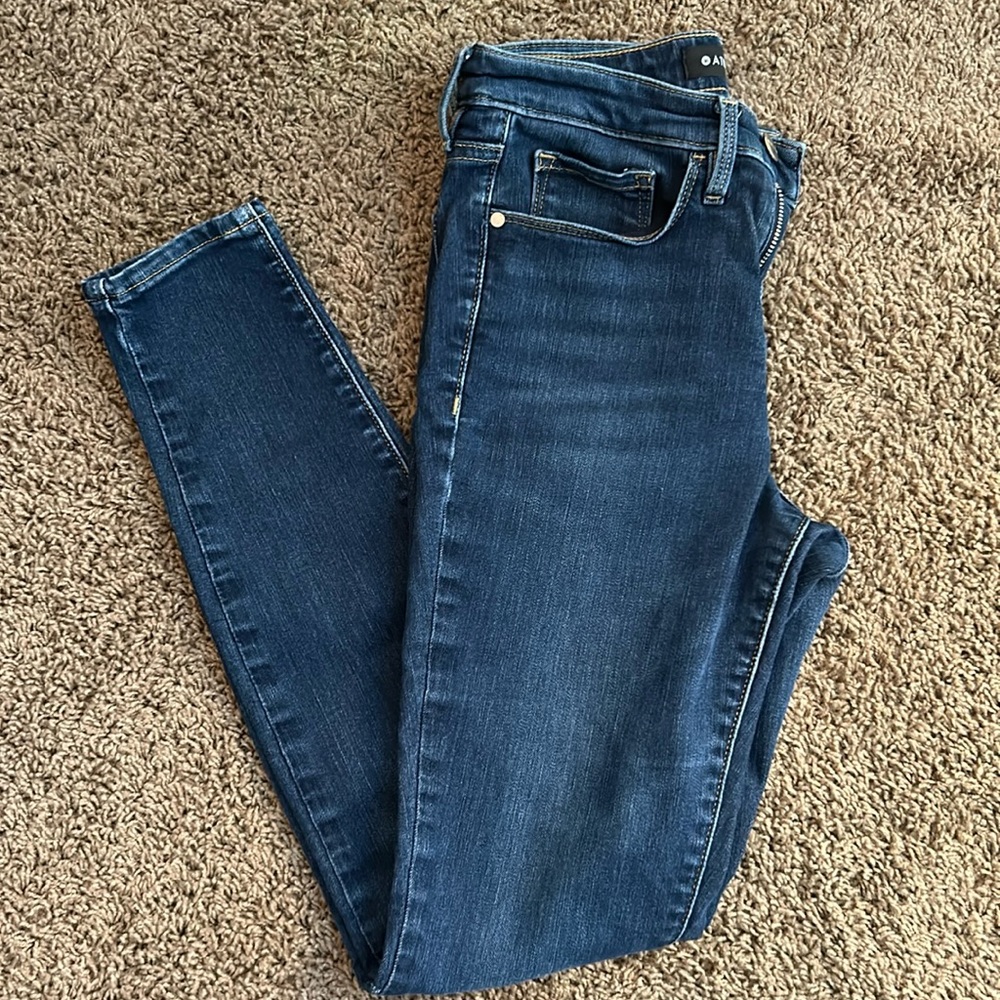 Athleta size 4 stretch dark skinny jeans.